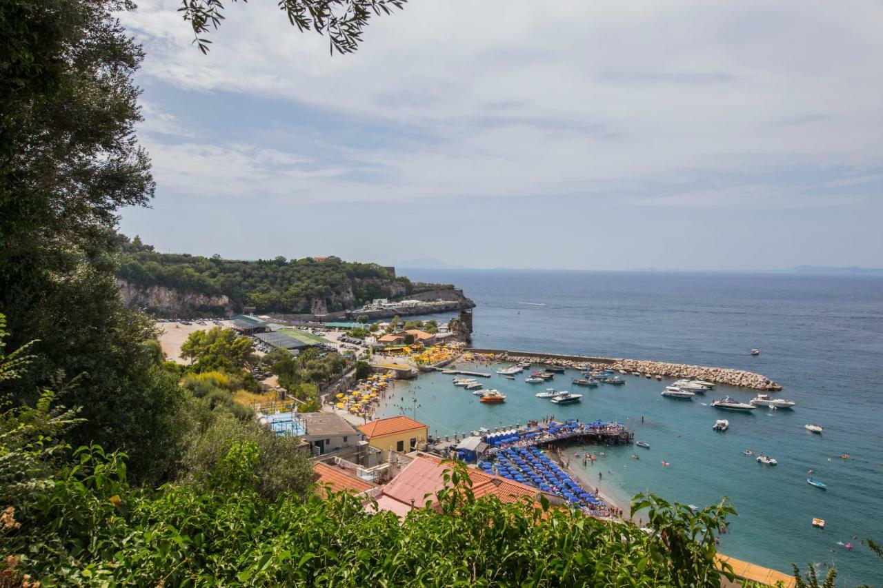 Maison Del Mare Sorrento. Сasa de vacaciones *